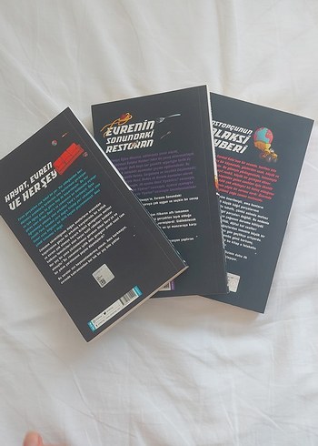 Beden Otostopçunun Galaksi Rehberi 3 kitap - Alfa Yayınları