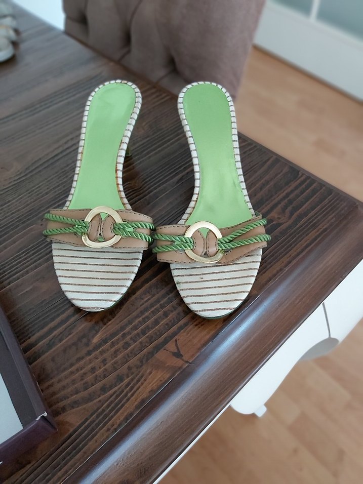 Yeşil Bağcıklı Stiletto Topuklu Sandalet - Görsel 3