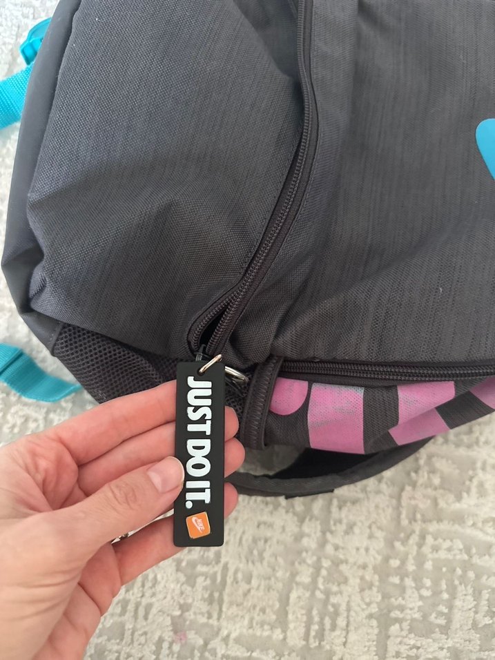 Kadın Gri Nike Spor Sırt Çantası - Görsel 3