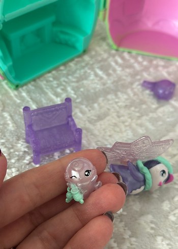 Hatchimals buz pateni penguen ailesi - Görsel 8