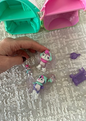 Hatchimals buz pateni penguen ailesi - Görsel 6