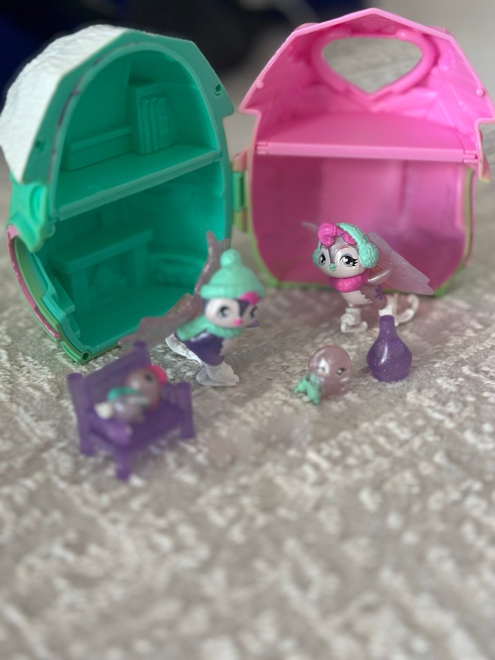 Hatchimals buz pateni penguen ailesi - Görsel 5