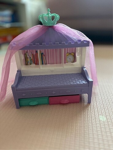 Barbie chelsea yatak
