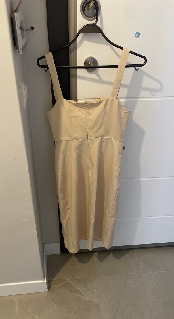 Midi Askılı Elbise - Görsel 2