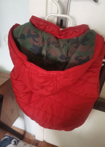 Kırmızı Fermuarlı Erkek Çocuk Yeleği - Görsel 3