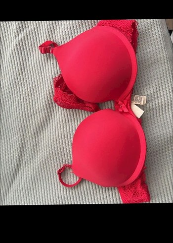 Kırmızı Dantelli Sütyen - Görsel 4