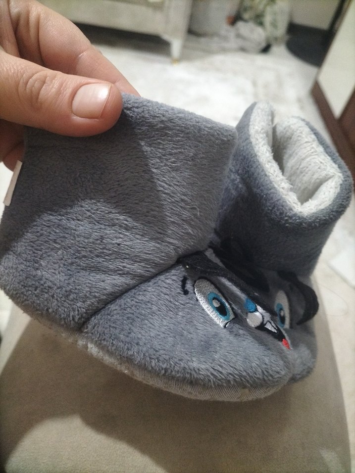 Unitex Gri Nakışlı Sıcak Ev Terliği - Görsel 2