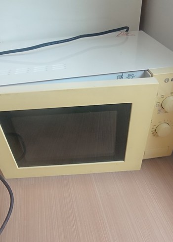 Beyaz Mikrodalga Fırın