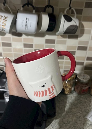 Starbucks Kırmızı Kulplu Beyaz Kutup Ayısı Kupa