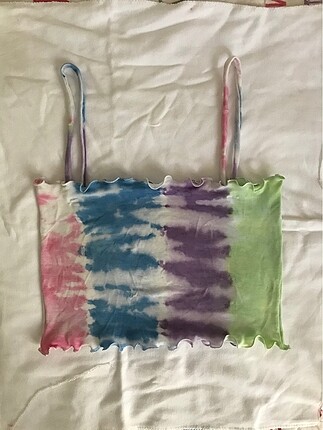 s Beden Batik desenli crop top