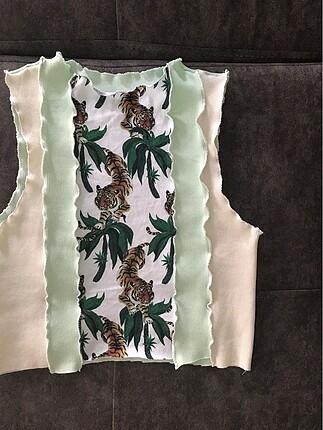 Bershka Tasarım crop top