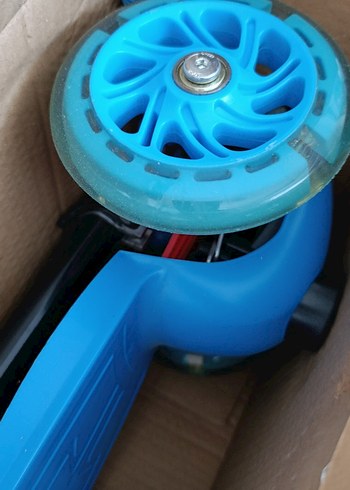 Rookie Işıklı Mavi Çocuk Scooterı - Görsel 5