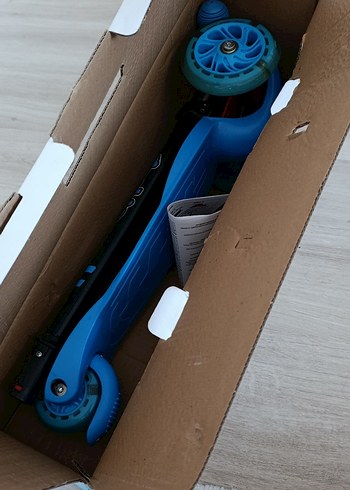 Rookie Işıklı Mavi Çocuk Scooterı - Görsel 6