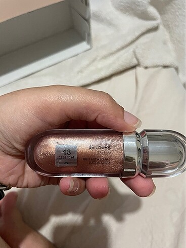Kiko Kiko 3D hydra lipgloss 18