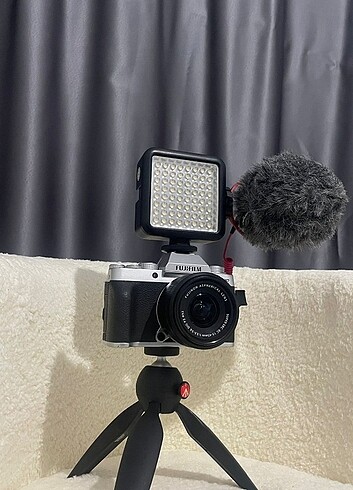 Beden Renk FUJİFİLM XT200 VLOGGER KİT FULL SET + YEDEK BATARYA ACİLLLLL