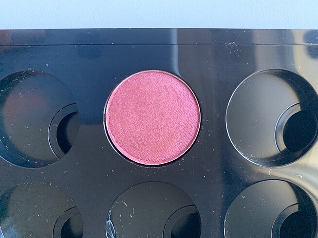  Beden MAC Cranberry Refill Far