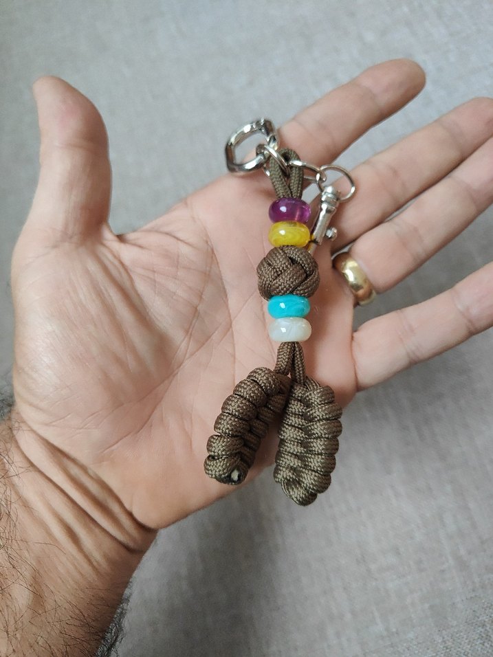 Renkli Püsküllü Bohem Paracord Anahtarlık - Görsel 3