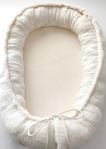 Beyaz Peluş Bebek Uyku Yatağı - Görsel 2