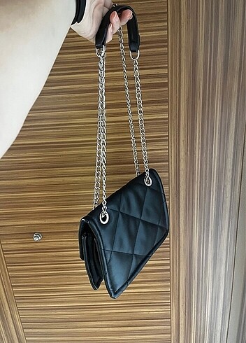  Beden Stradivarius siyah çanta