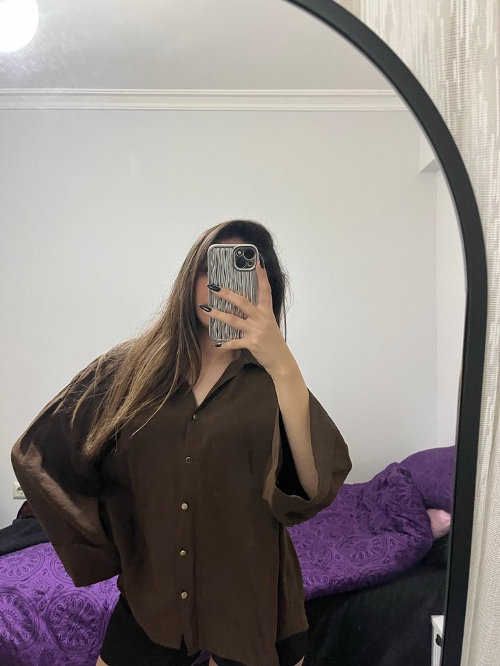 Düğmeli Kahverengi Kadın Gömlek - Görsel 3