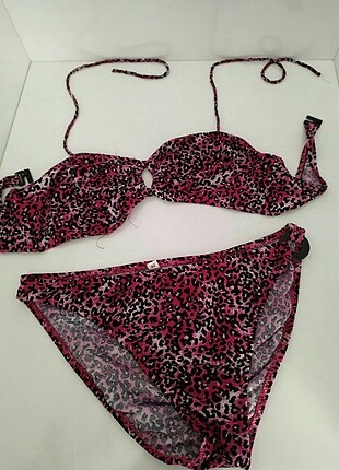 Mor leopar desenli bikini takım