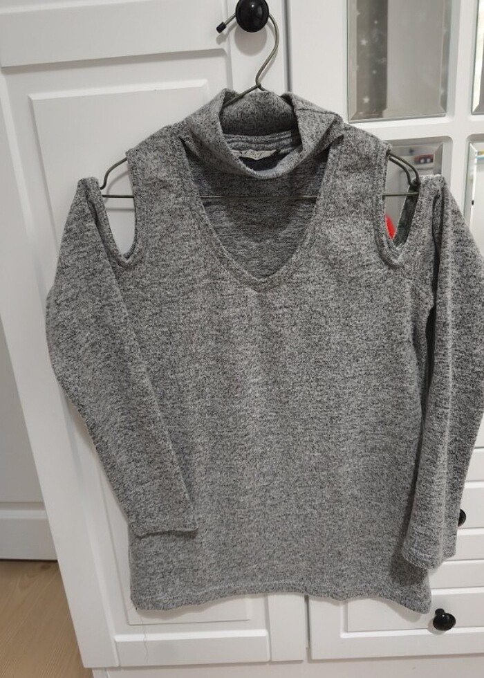 yarım balıkçı omzu açık bluz - Görsel 3