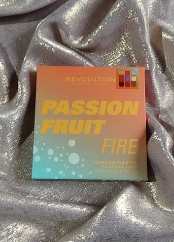 Revolution passion fruit fire far paleti 
