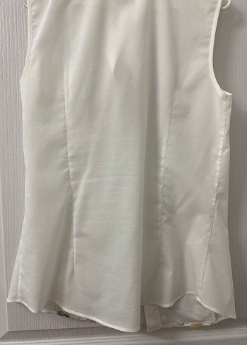 Düğmeli, Baskılı, Kolsuz Beyaz Gömlek - Görsel 5