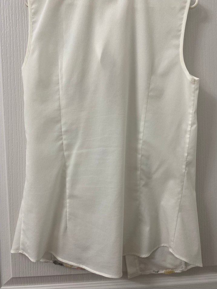 Düğmeli, Baskılı, Kolsuz Beyaz Gömlek - Görsel 5