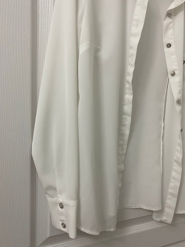 Nakışlı Yakalı Beyaz Kadın Gömlek - Görsel 2