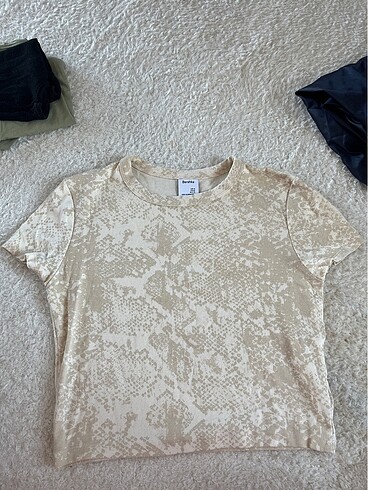 BERSHKA crop