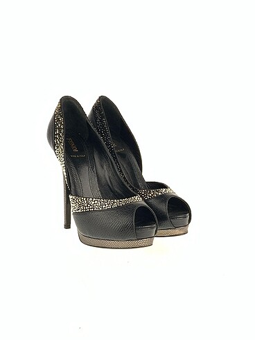 Fendi Fendi Platform %70 İndirimli.