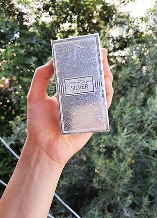 Watsons Glamour Shine Silver Parfüm.