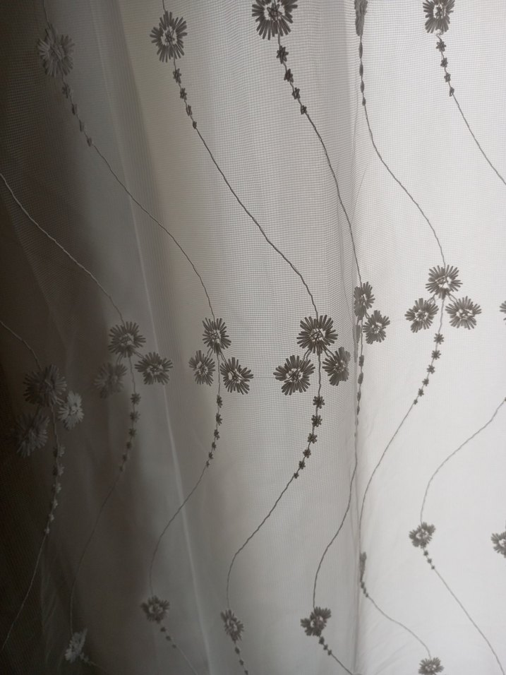 Gri İşlemeli Beyaz Tül Perde - Görsel 2