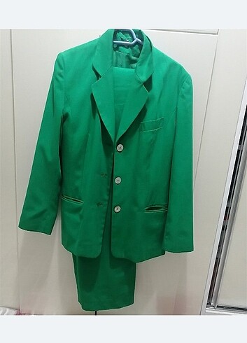 Yeşil ceket pantolon takım 