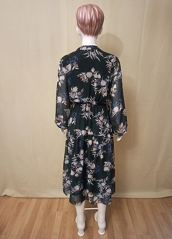 Yeşil elbise - Görsel 3