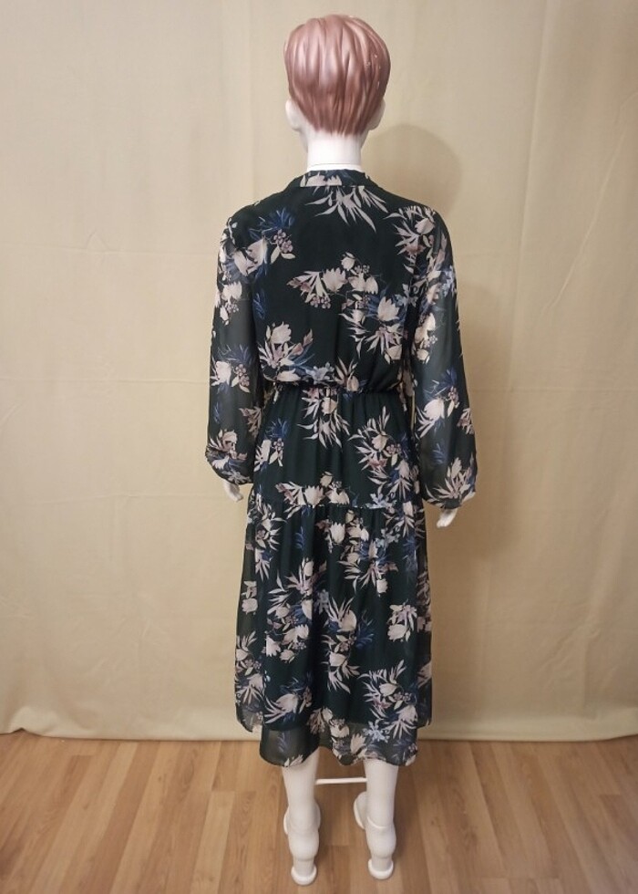 Yeşil elbise - Görsel 3