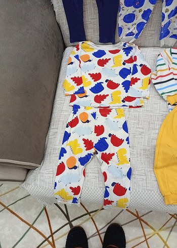 Renkli Baskılı Erkek Bebek Takımı - Görsel 4