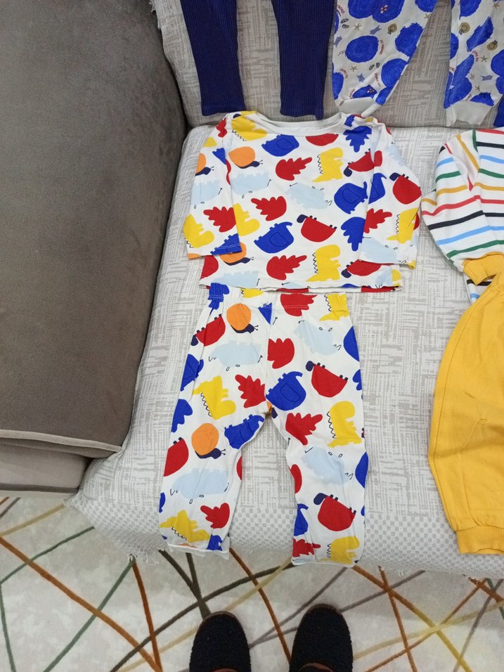 Renkli Baskılı Erkek Bebek Takımı - Görsel 4