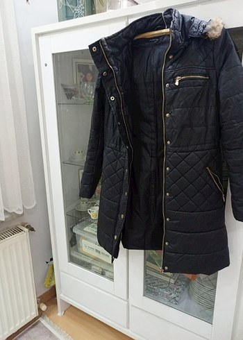 Siyah Kadın Midi Kaban, Kürklü Kapüşonlu - Görsel 3