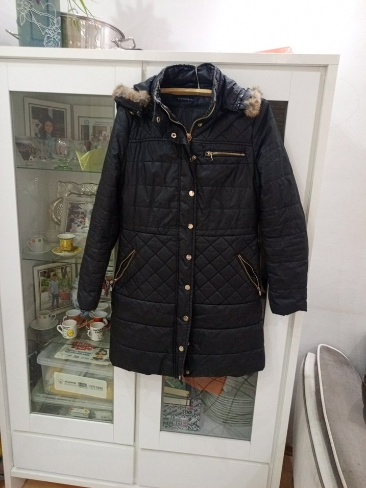 Siyah Kadın Midi Kaban, Kürklü Kapüşonlu - Görsel 2