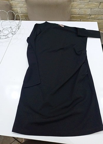 Siyah Drapeli Uzun Kollu Midi Elbise - Görsel 3