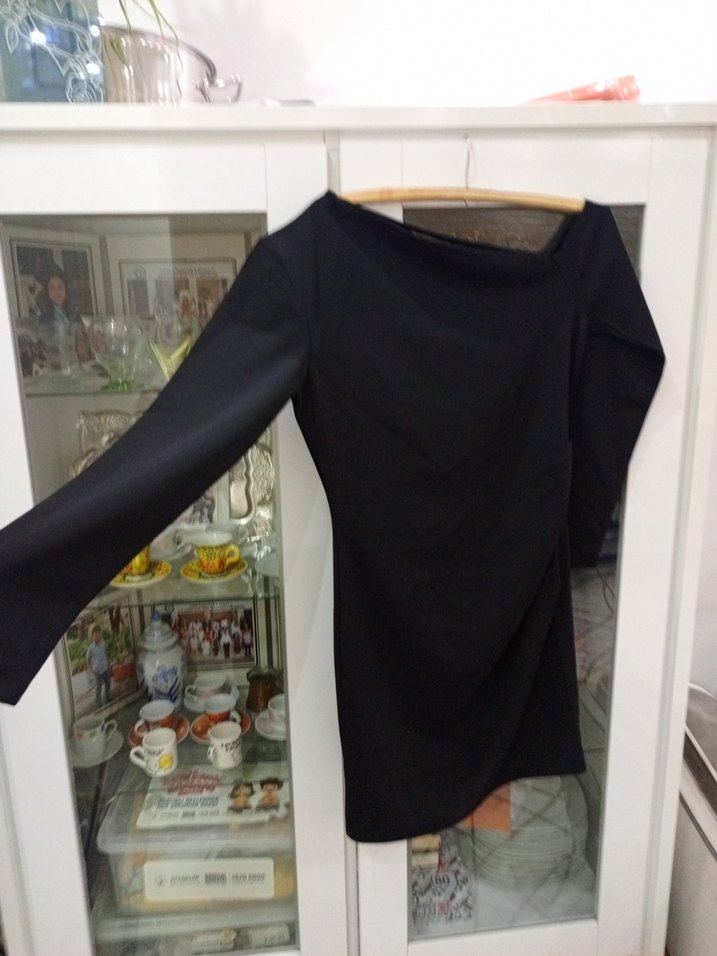 Siyah Drapeli Uzun Kollu Midi Elbise - Görsel 4