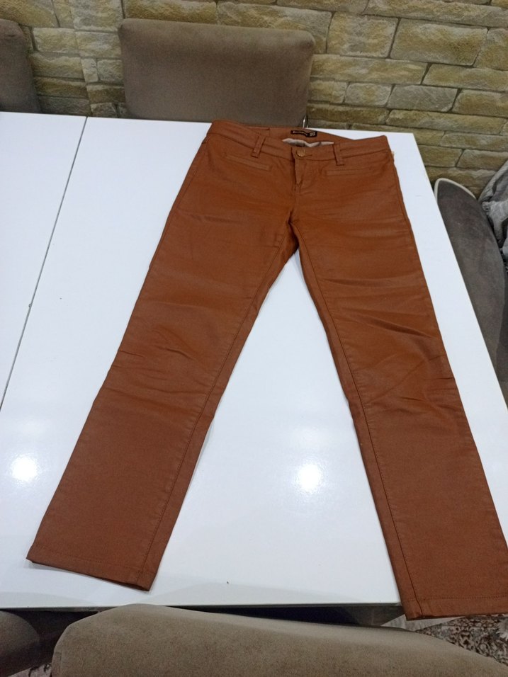 Düğmeli Kahverengi Kadın Deri Pantolon - Görsel 5