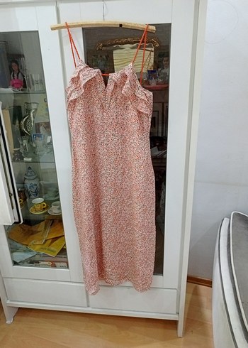 Pembe Uzun Askılı Fırfırlı Elbise