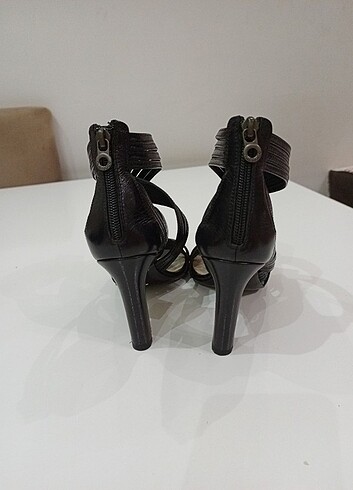 Topuklu ayakkabı - Görsel 5