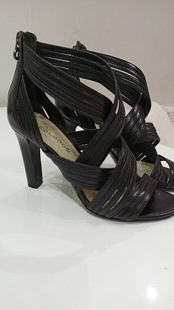 Topuklu ayakkabı - Görsel 9