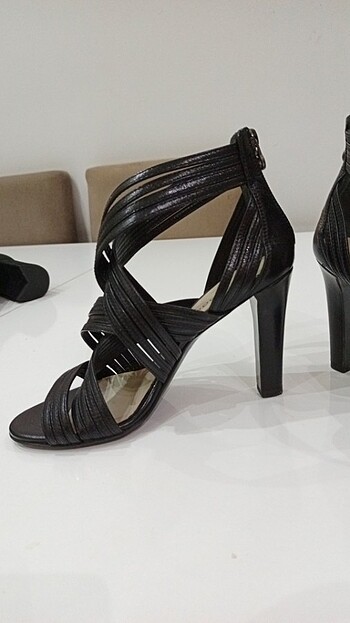 Topuklu ayakkabı - Görsel 12