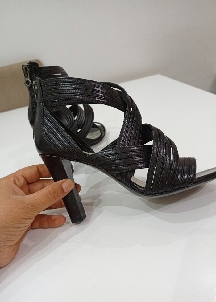 Topuklu ayakkabı - Görsel 2