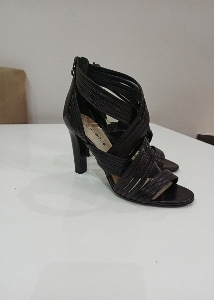 Topuklu ayakkabı - Görsel 4